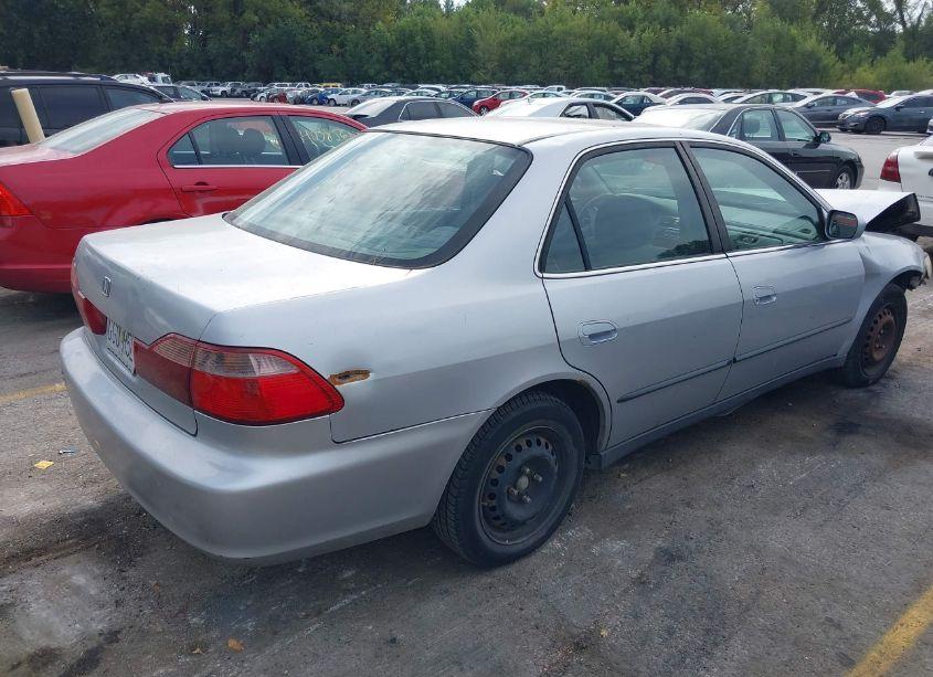 Photo 4 of 1998 Honda Accord LX (VIN 1HGCG5649WA244069)