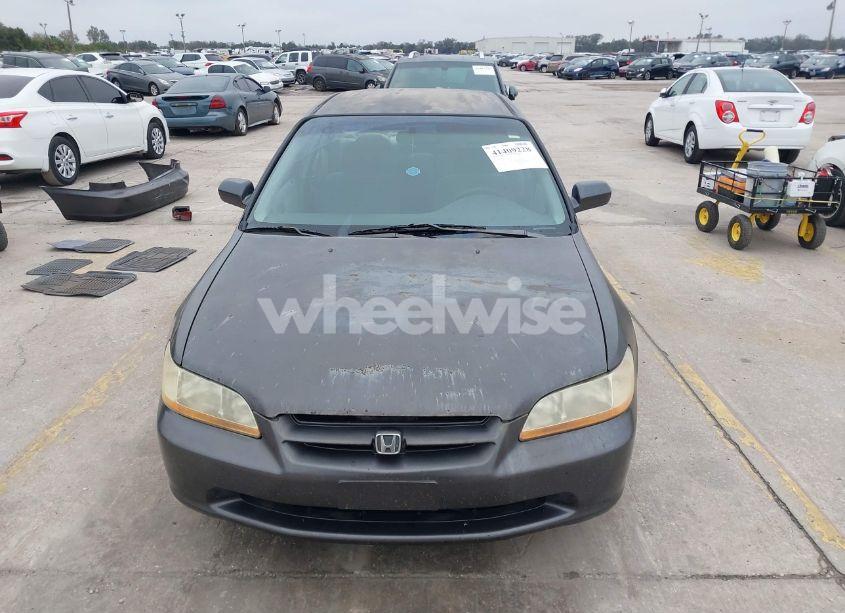 Photo 13 of 1998 Honda Accord LX (VIN 1HGCG5649WA270381)