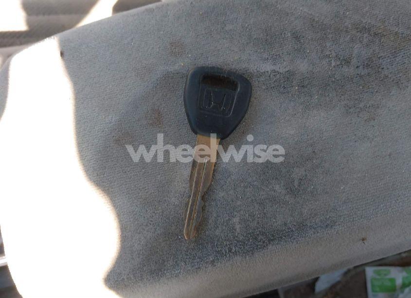 Photo 11 of 1998 Honda Accord LX (VIN 1HGCG5649WA272678)