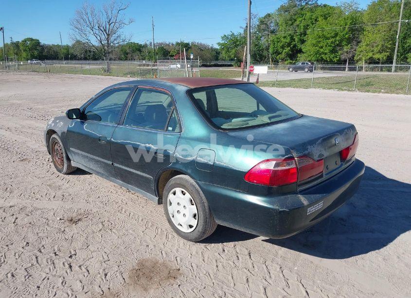 Photo 3 of 1998 Honda Accord LX (VIN 1HGCG5649WA272678)