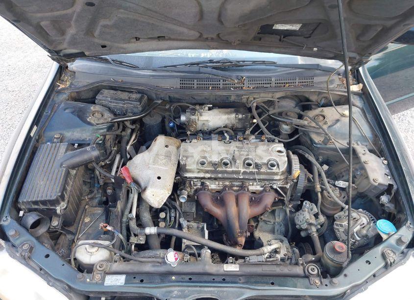 Photo 10 of 2001 Honda Accord 2.3 LX (VIN 1HGCG564X1A025839)