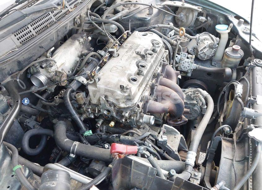 Photo 13 of 2001 Honda Accord 2.3 LX (VIN 1HGCG564X1A025839)