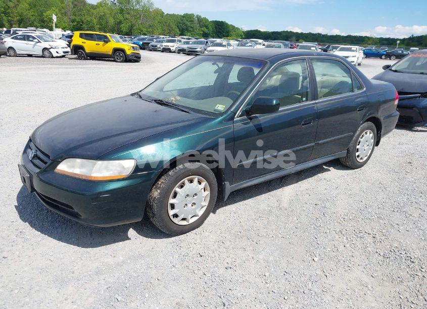 Photo 2 of 2001 Honda Accord 2.3 LX (VIN 1HGCG564X1A025839)