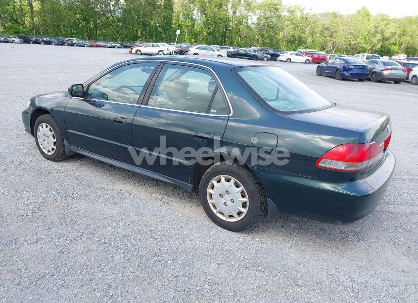 Photo 3 of 2001 Honda Accord 2.3 LX (VIN 1HGCG564X1A025839)