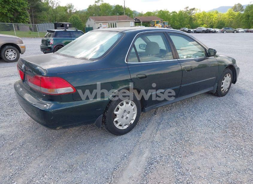 Photo 4 of 2001 Honda Accord 2.3 LX (VIN 1HGCG564X1A025839)