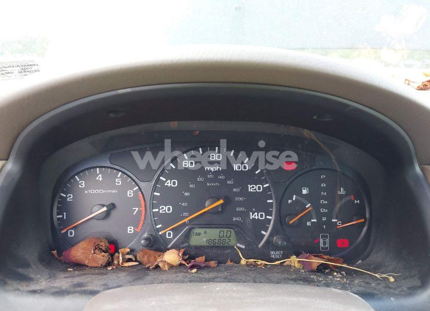 Photo 7 of 2001 Honda Accord 2.3 LX (VIN 1HGCG564X1A025839)