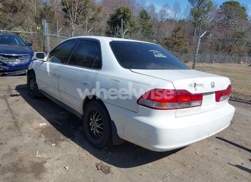 Photo 3 of 2001 Honda Accord 2.3 LX (VIN 1HGCG564X1A116366)