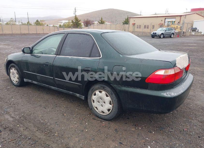 Photo 3 of 1998 Honda Accord LX (VIN 1HGCG564XWA020602)