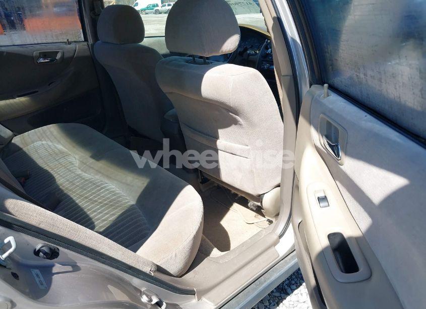 Photo 8 of 1998 Honda Accord LX (VIN 1HGCG564XWA090732)