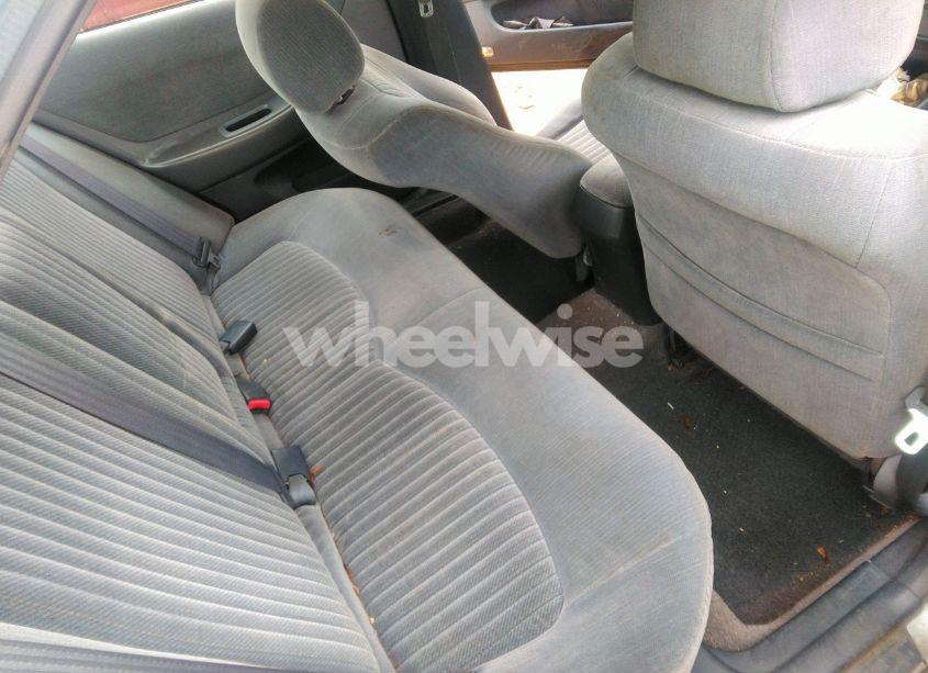 Photo 8 of 1998 Honda Accord LX (VIN 1HGCG564XWA146684)
