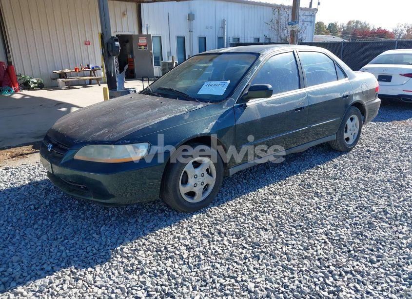 Photo 2 of 1998 Honda Accord LX (VIN 1HGCG564XWA164540)