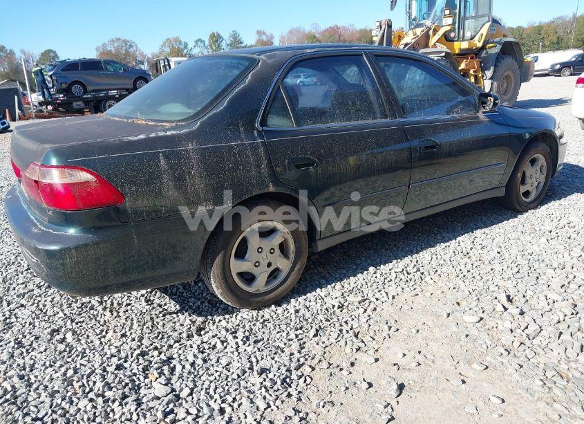Photo 4 of 1998 Honda Accord LX (VIN 1HGCG564XWA164540)