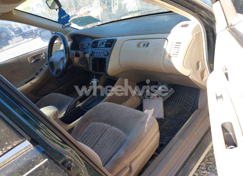 Photo 5 of 1998 Honda Accord LX (VIN 1HGCG564XWA164540)