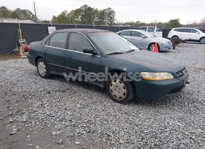 1998 Honda Accord LX (VIN 1HGCG564XWA249748) main photo