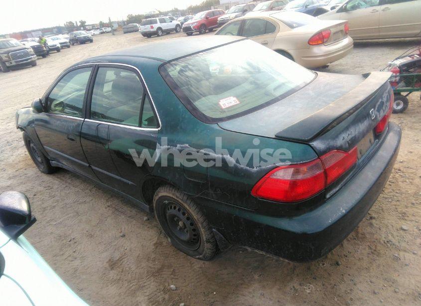 Photo 3 of 1999 Honda Accord LX (VIN 1HGCG564XXA055366)