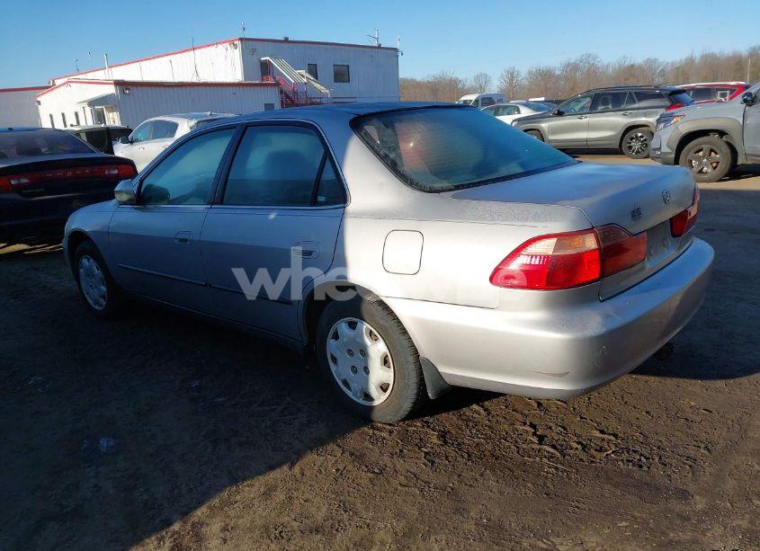 Photo 3 of 1999 Honda Accord LX (VIN 1HGCG564XXA056209)