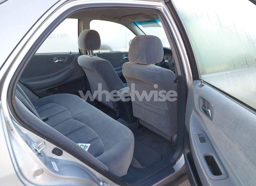 Photo 8 of 1999 Honda Accord LX (VIN 1HGCG564XXA056209)