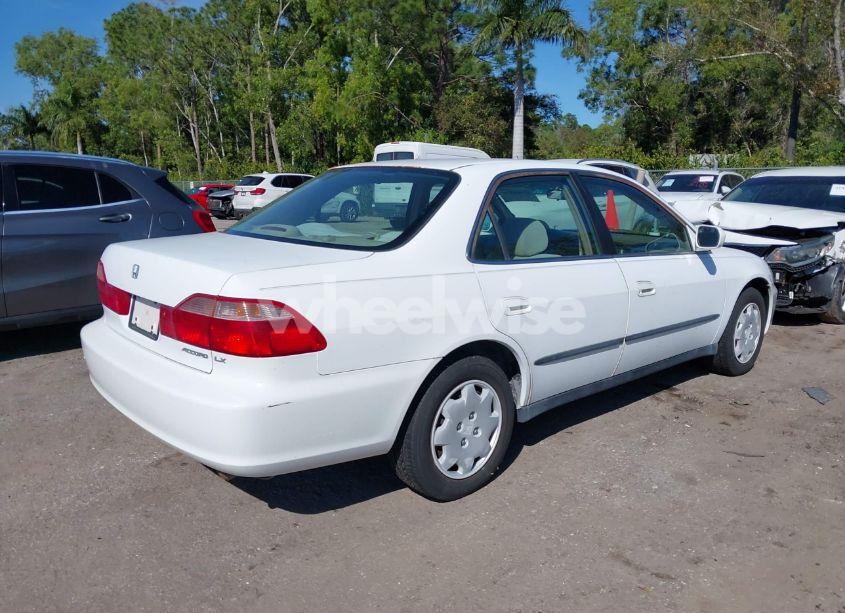 Photo 4 of 2000 Honda Accord 2.3 LX (VIN 1HGCG564XYA019503)