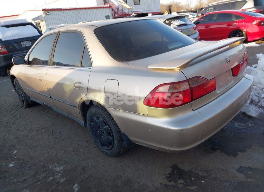 Photo 3 of 2000 Honda Accord 2.3 LX (VIN 1HGCG564XYA072413)