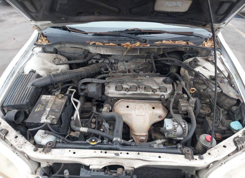 Photo 10 of 1998 Honda Accord EX (VIN 1HGCG5650WA043315)