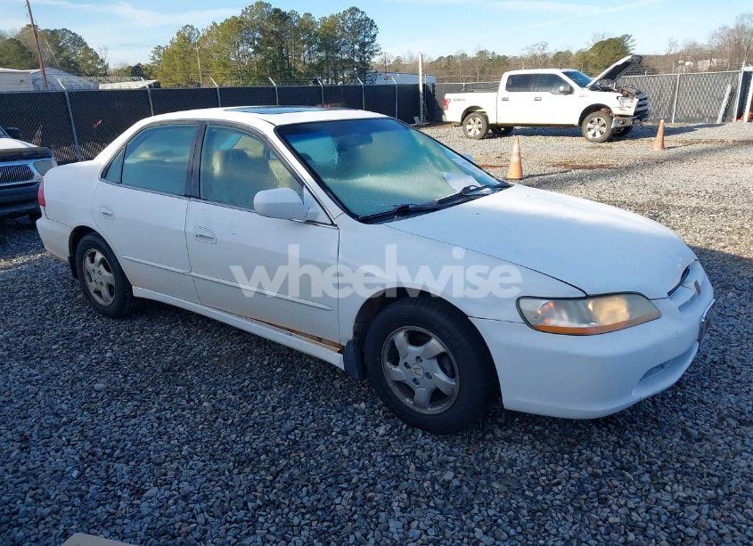 1999 Honda Accord EX (VIN 1HGCG5650XA087039) main photo