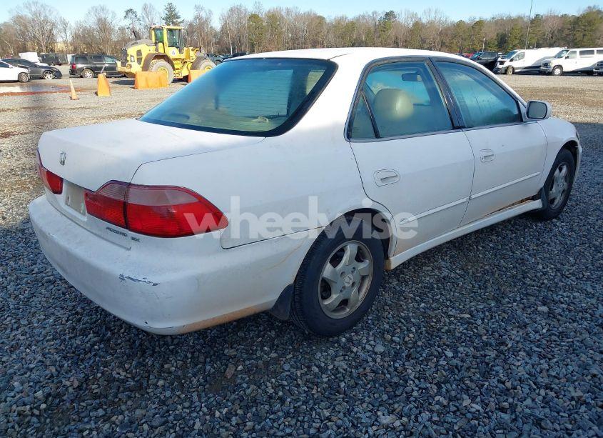 Photo 4 of 1999 Honda Accord EX (VIN 1HGCG5650XA087039)
