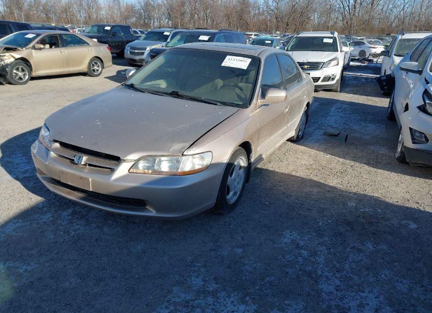 Photo 2 of 2000 Honda Accord 2.3 EX (VIN 1HGCG5650YA032446)