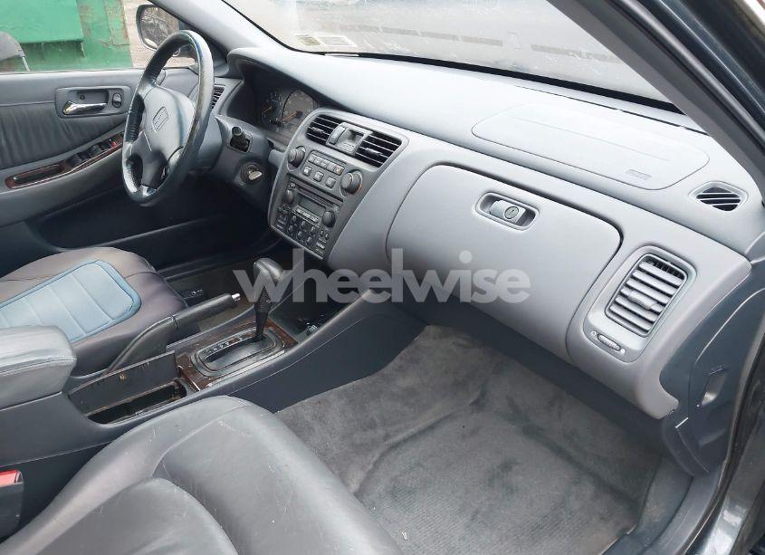 Photo 5 of 1998 Honda Accord EX (VIN 1HGCG5651WA152253)