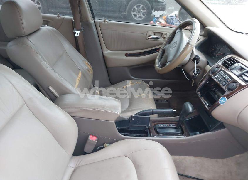 Photo 5 of 1999 Honda Accord EX (VIN 1HGCG5651XA110487)