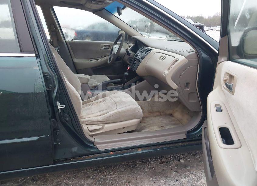 Photo 5 of 1999 Honda Accord EX (VIN 1HGCG5651XA146342)