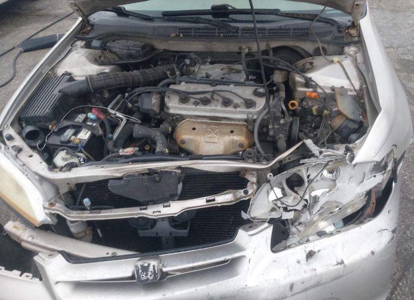 Photo 10 of 1998 Honda Accord EX (VIN 1HGCG5653WA057063)