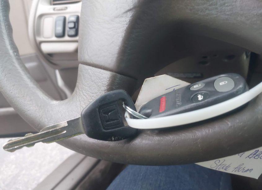 Photo 11 of 1998 Honda Accord EX (VIN 1HGCG5653WA057063)