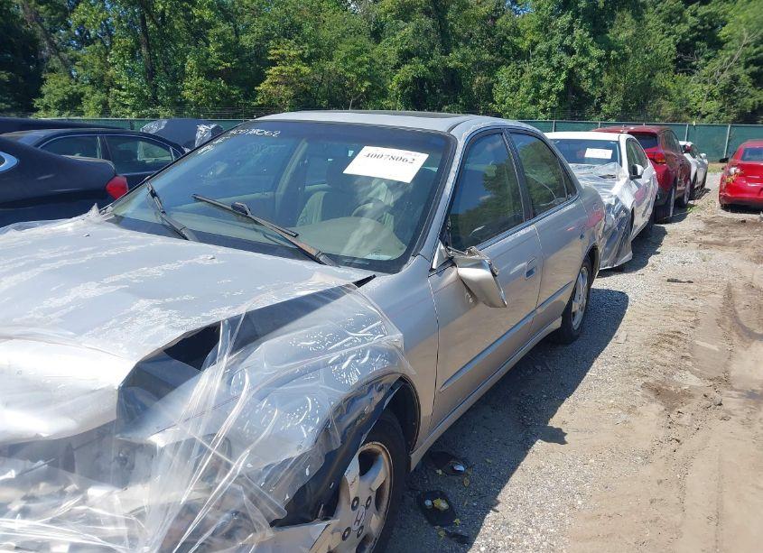 Photo 19 of 1998 Honda Accord EX (VIN 1HGCG5653WA057063)