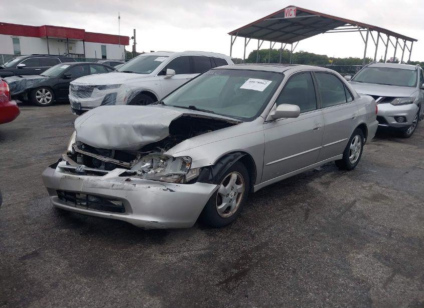 Photo 2 of 1998 Honda Accord EX (VIN 1HGCG5653WA057063)