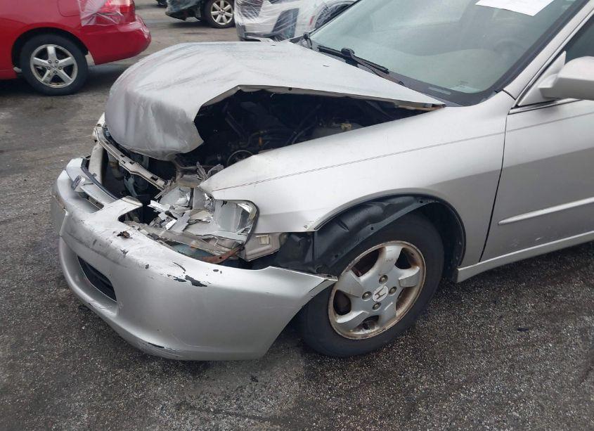 Photo 6 of 1998 Honda Accord EX (VIN 1HGCG5653WA057063)