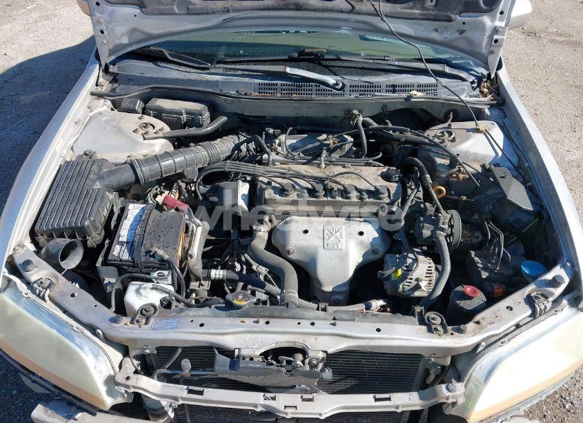 Photo 10 of 1998 Honda Accord EX (VIN 1HGCG5653WA223517)