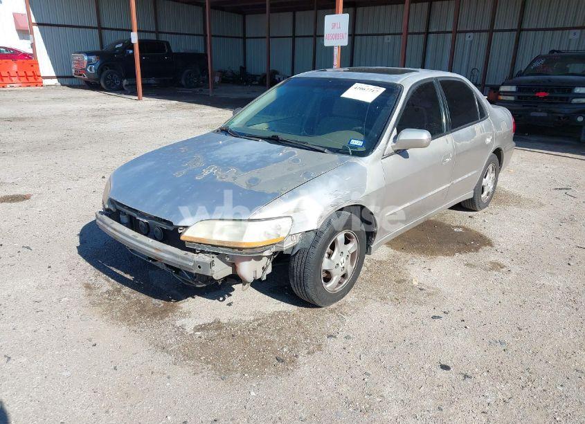 Photo 2 of 1998 Honda Accord EX (VIN 1HGCG5653WA223517)