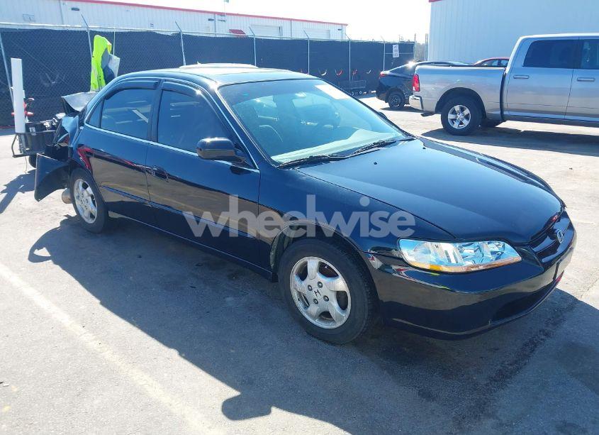 1998 Honda Accord EX (VIN 1HGCG5653WA270112) main photo