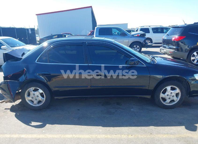 Photo 13 of 1998 Honda Accord EX (VIN 1HGCG5653WA270112)