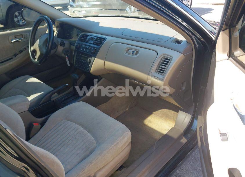 Photo 5 of 1998 Honda Accord EX (VIN 1HGCG5653WA270112)