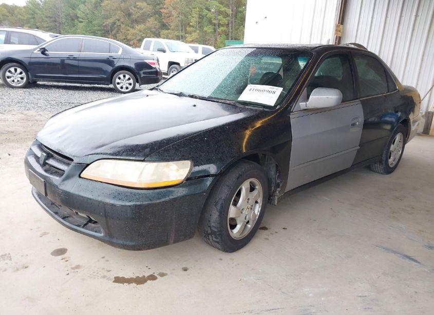 Photo 2 of 1999 Honda Accord EX (VIN 1HGCG5653XA149713)