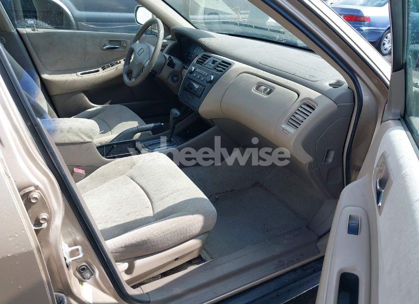 Photo 5 of 2002 Honda Accord 2.3 LX (VIN 1HGCG56542A051587)