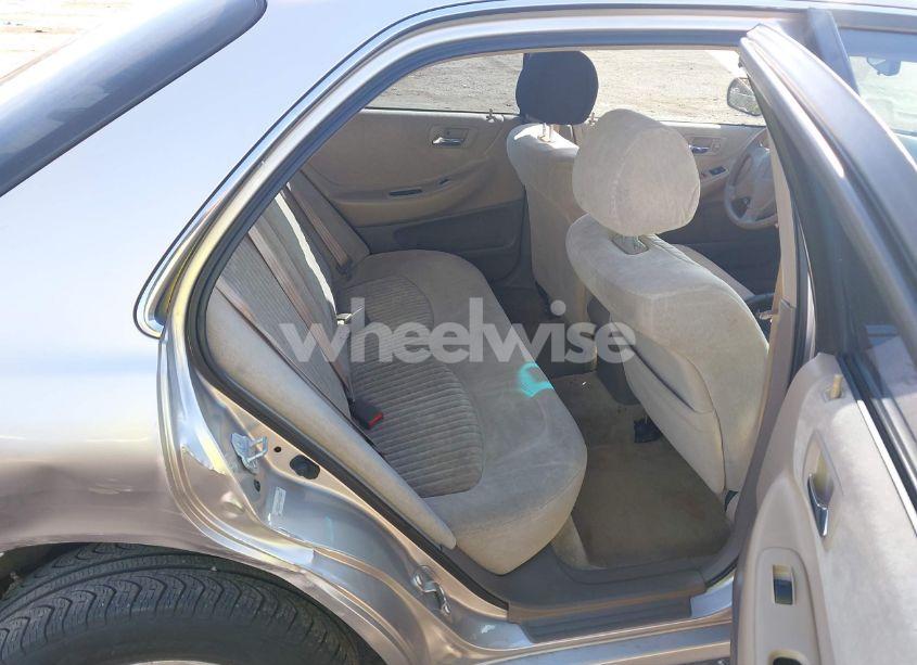 Photo 8 of 1998 Honda Accord EX (VIN 1HGCG5654WA002024)