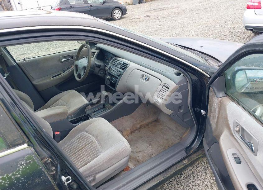 Photo 5 of 1998 Honda Accord EX (VIN 1HGCG5654WA109056)