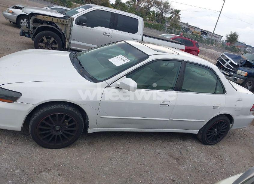 Photo 14 of 1998 Honda Accord EX (VIN 1HGCG5654WA200179)