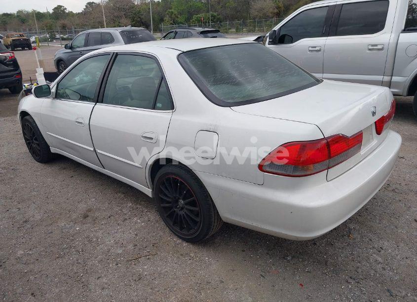 Photo 3 of 1998 Honda Accord EX (VIN 1HGCG5654WA200179)