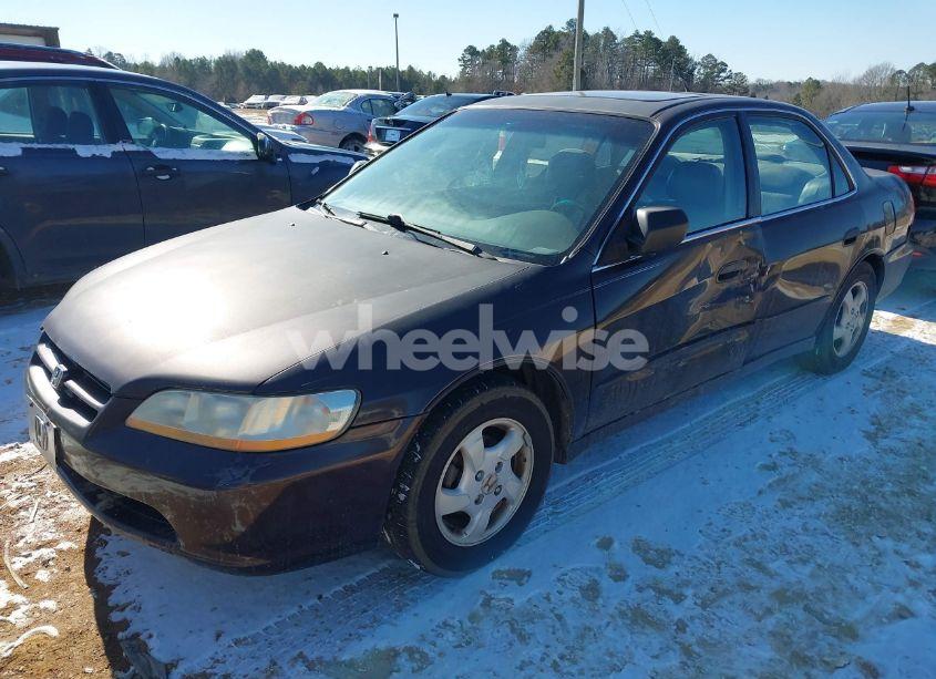 Photo 2 of 1999 Honda Accord EX (VIN 1HGCG5654XA043559)