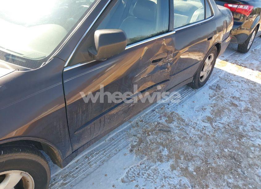 Photo 6 of 1999 Honda Accord EX (VIN 1HGCG5654XA043559)