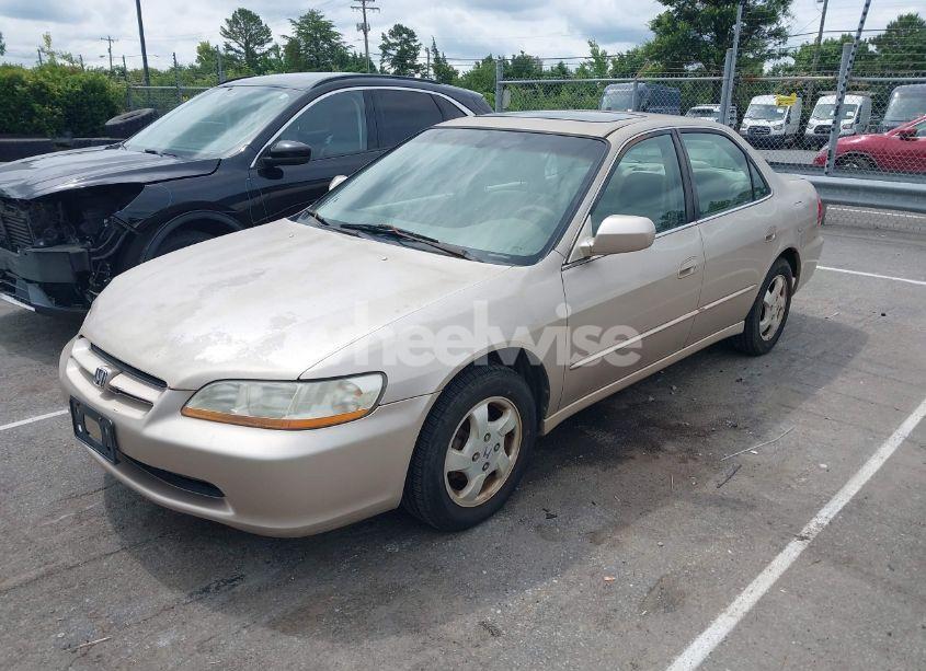 Photo 2 of 2000 Honda Accord 2.3 EX (VIN 1HGCG5654YA014791)