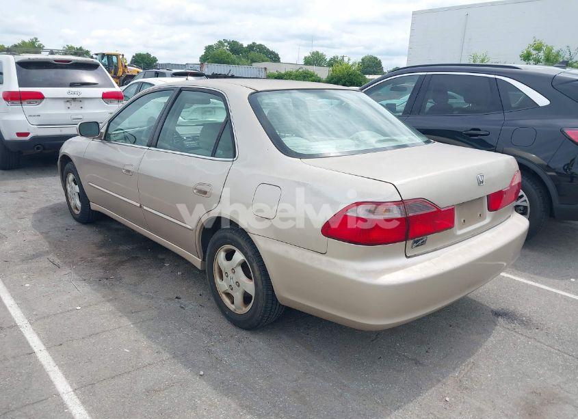 Photo 3 of 2000 Honda Accord 2.3 EX (VIN 1HGCG5654YA014791)